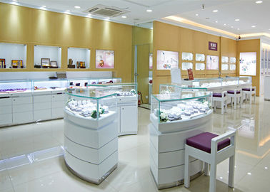 فروشگاه خرده فروشی روشن شده جواهرات تجاری کیس نمایش دیواری رنگ سفید درخشان