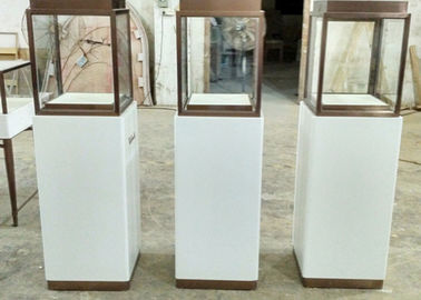 ظروف نمایش شیشه ای لوکس / کابینت نمایشگاه موزه چراغ های نوار پنهان